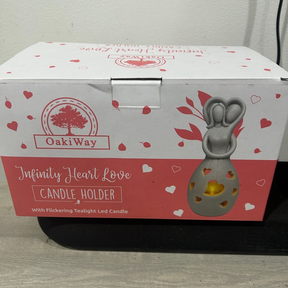 INFINITY LOVE CANDLE HOLDER STATUE, WITH FLICKERING LED CANDLE
